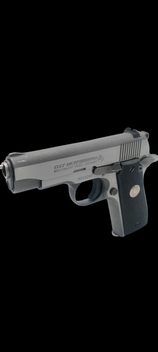 Colt 1911 government kaliber 380 auto - obrazek 4